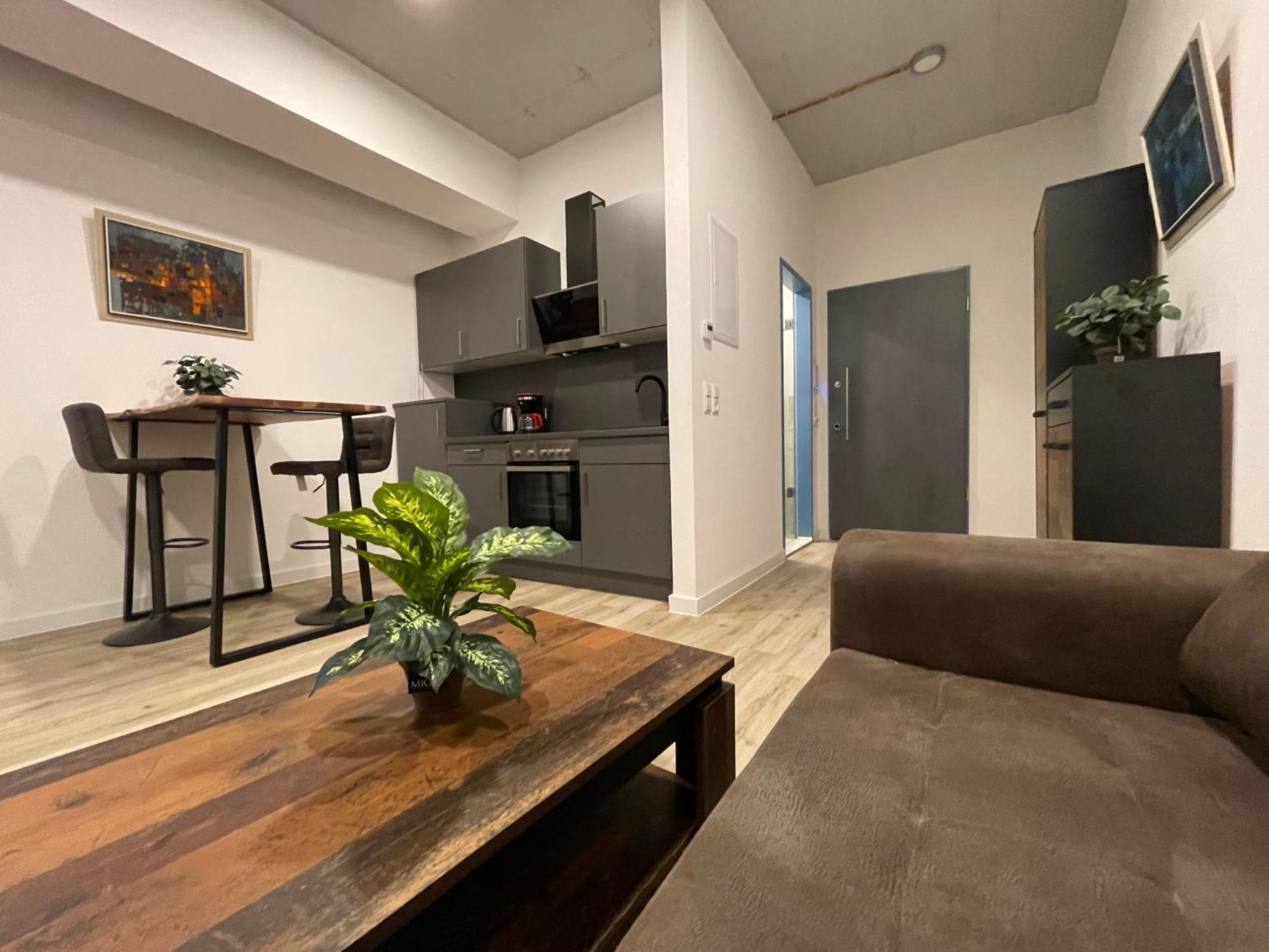 Wunderschoenes Apartment Am Schloessle Zentrum Pforzheim Bagian luar foto