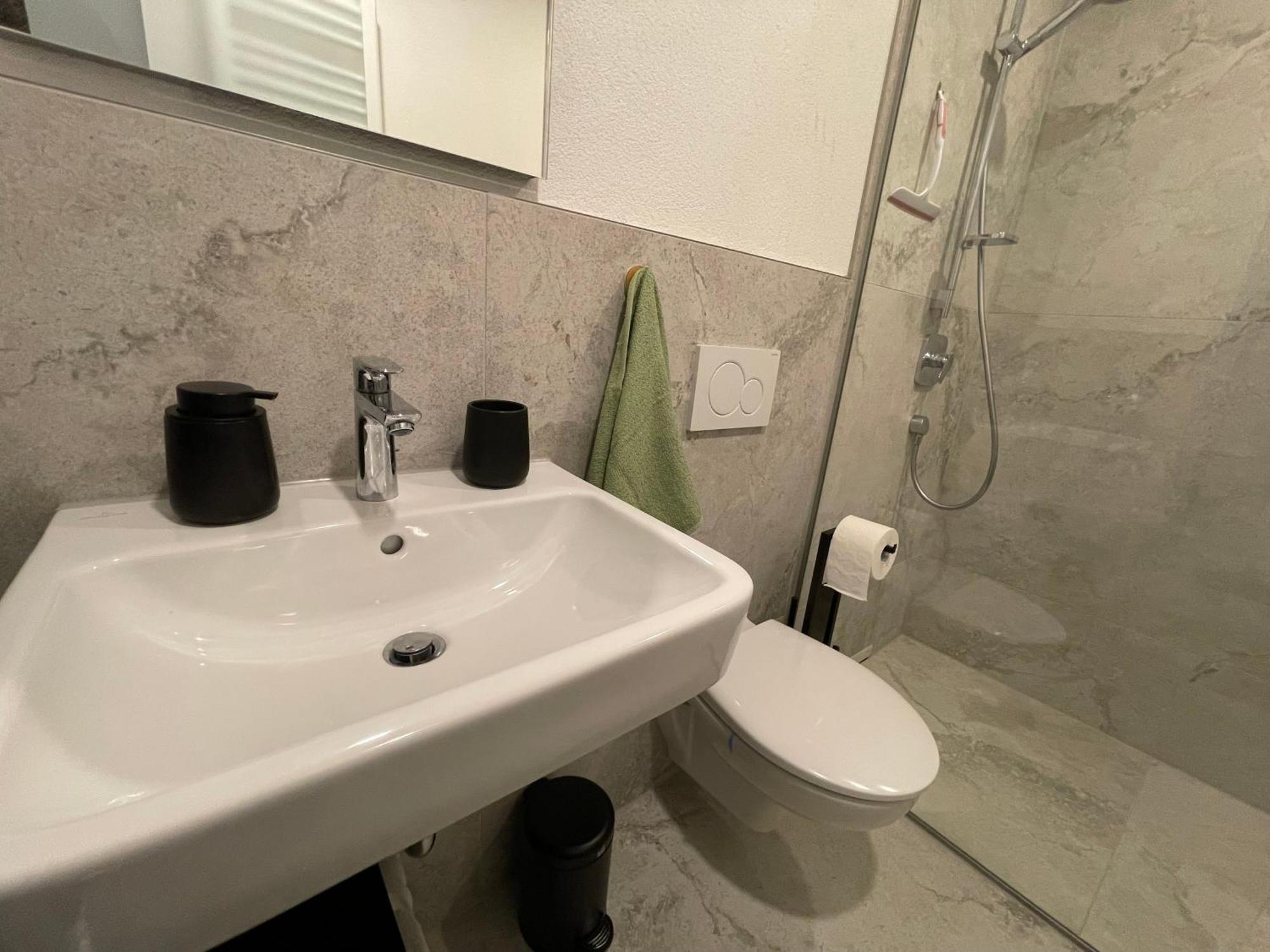 Wunderschoenes Apartment Am Schloessle Zentrum Pforzheim Bagian luar foto