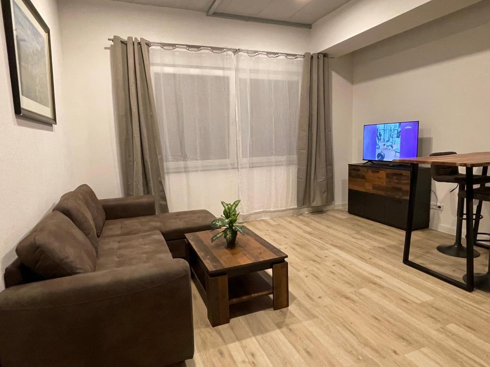 Wunderschoenes Apartment Am Schloessle Zentrum Pforzheim Bagian luar foto