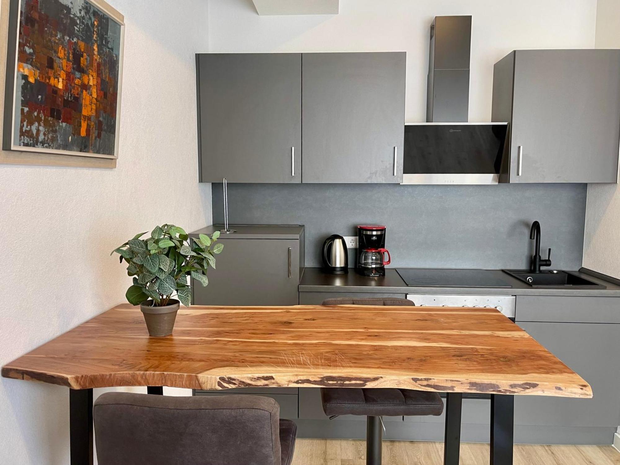 Wunderschoenes Apartment Am Schloessle Zentrum Pforzheim Bagian luar foto