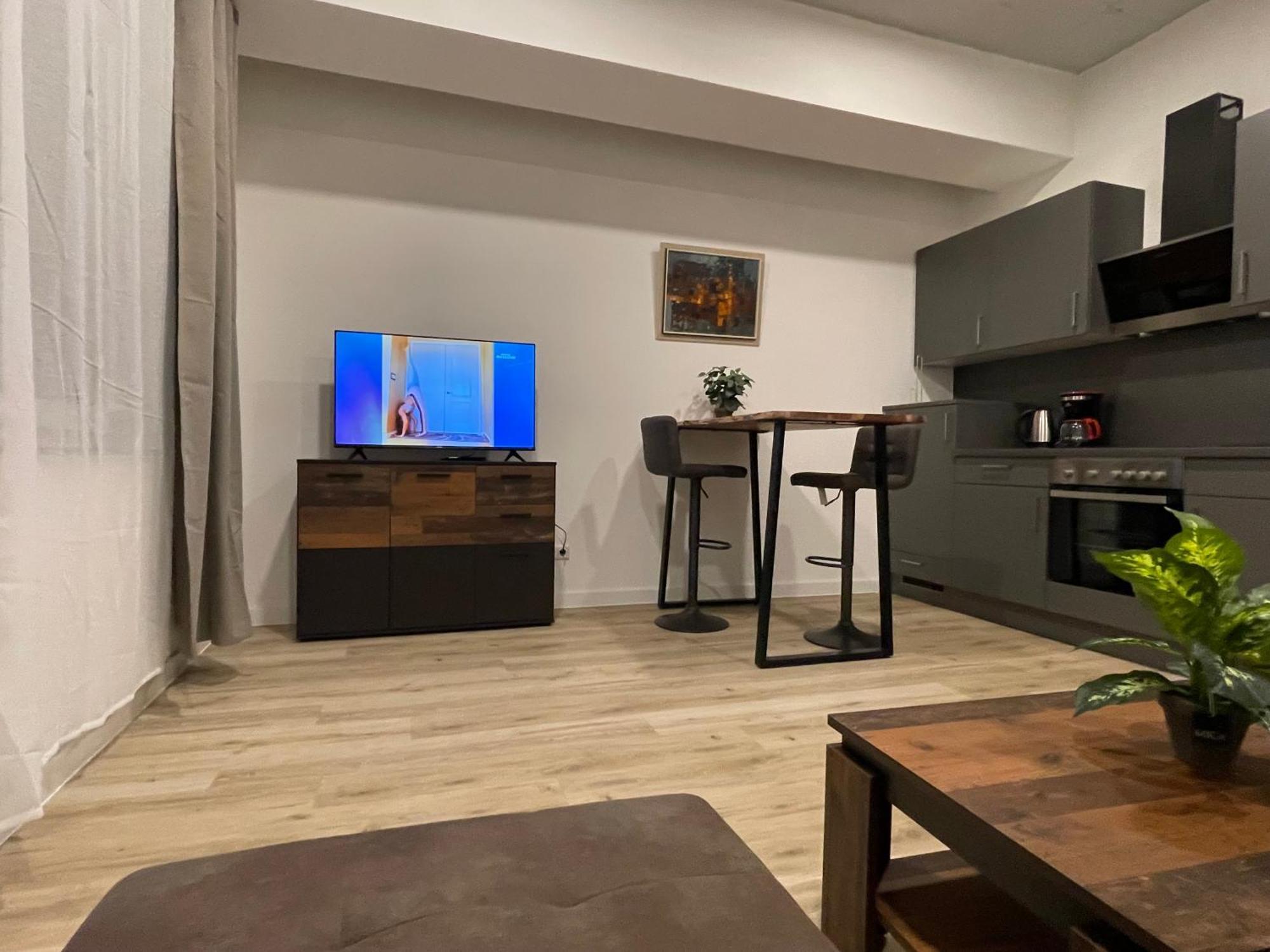 Wunderschoenes Apartment Am Schloessle Zentrum Pforzheim Bagian luar foto