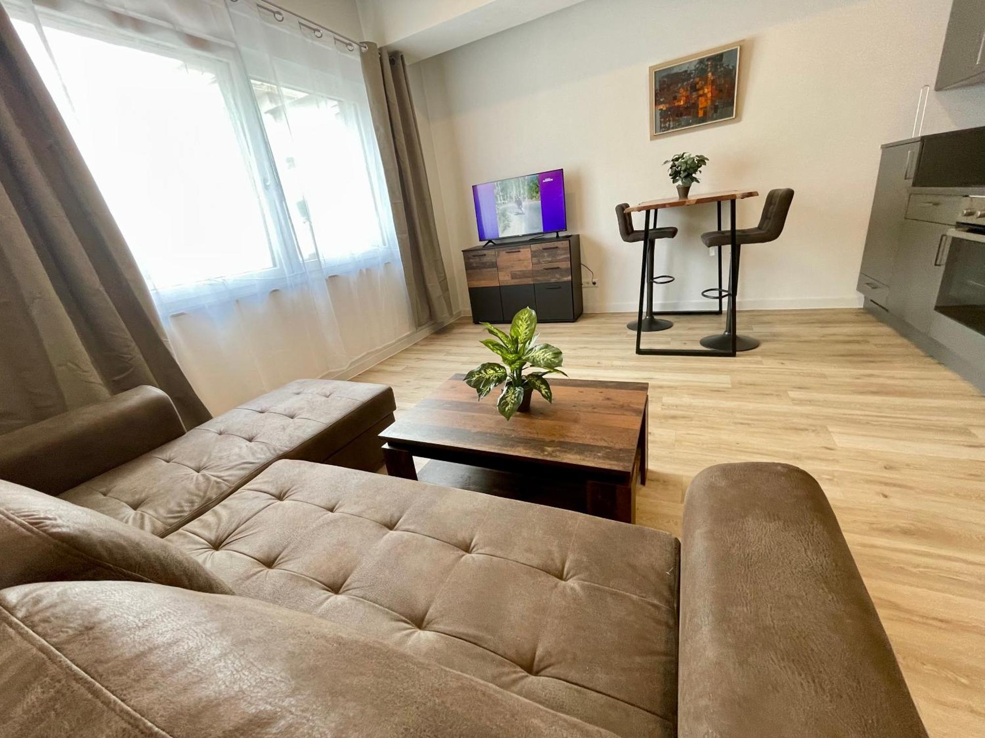 Wunderschoenes Apartment Am Schloessle Zentrum Pforzheim Bagian luar foto