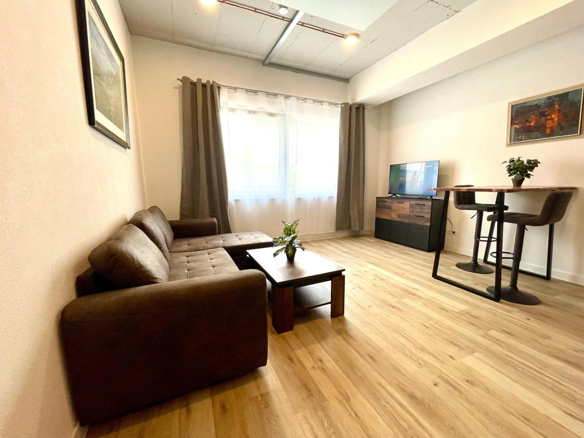 Wunderschoenes Apartment Am Schloessle Zentrum Pforzheim Bagian luar foto